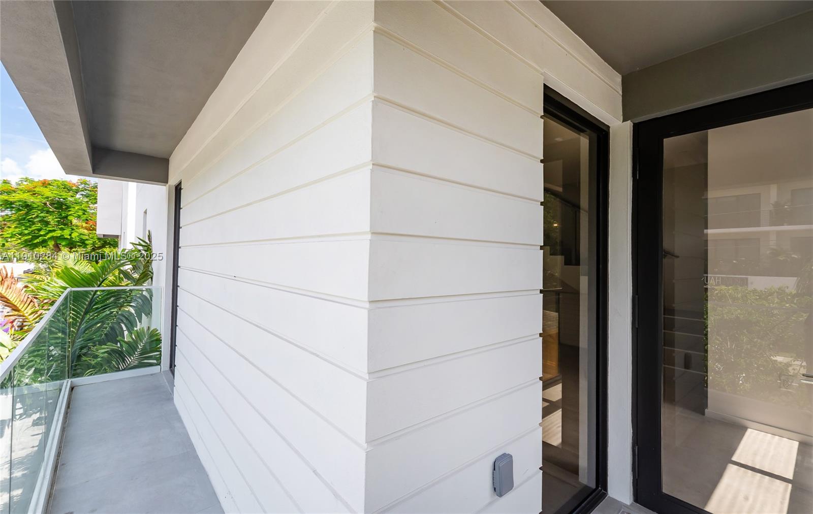 PALMHURST - Residential Lease