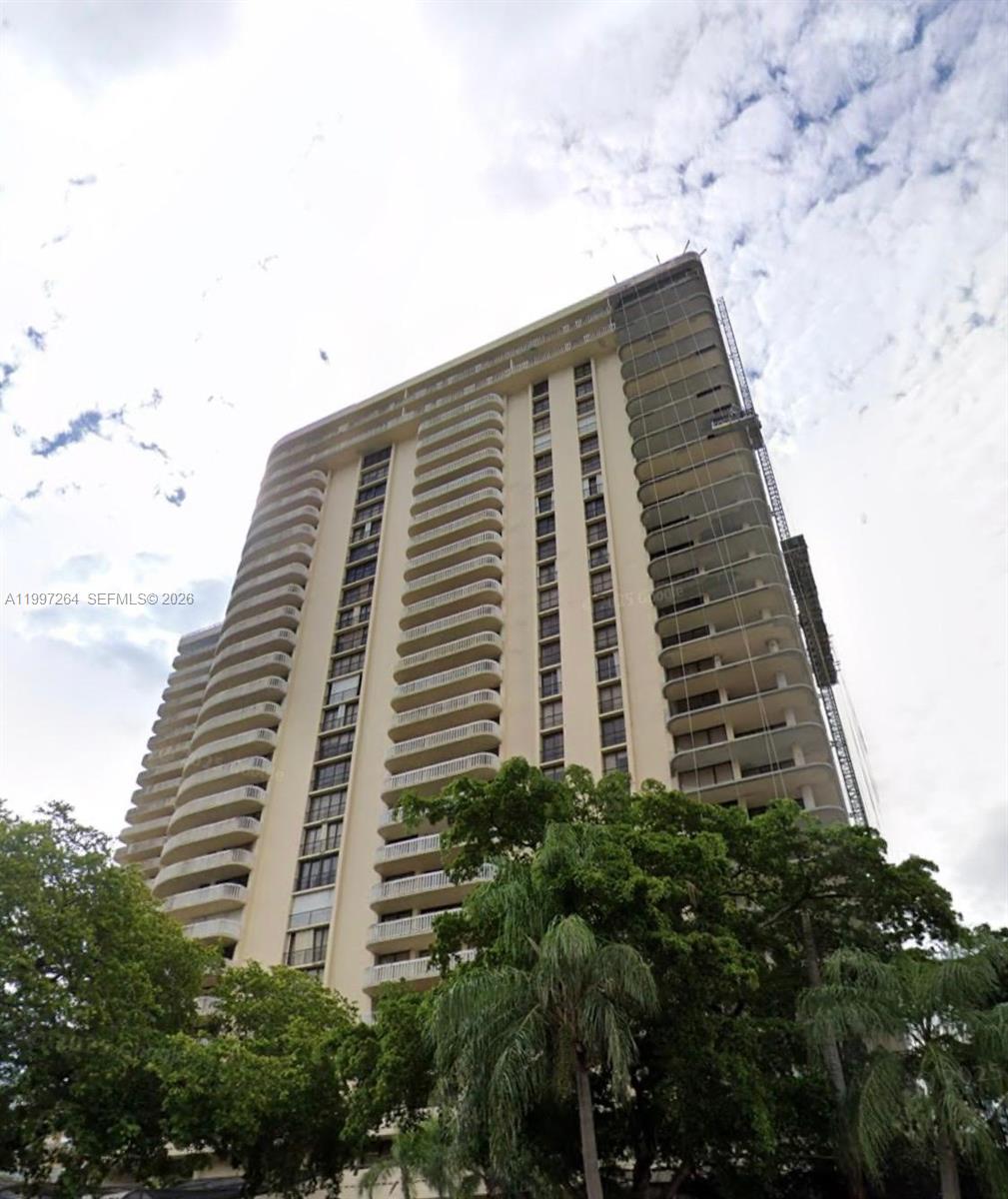 TURNBERRY TOWERS CONDO - Residential Lease