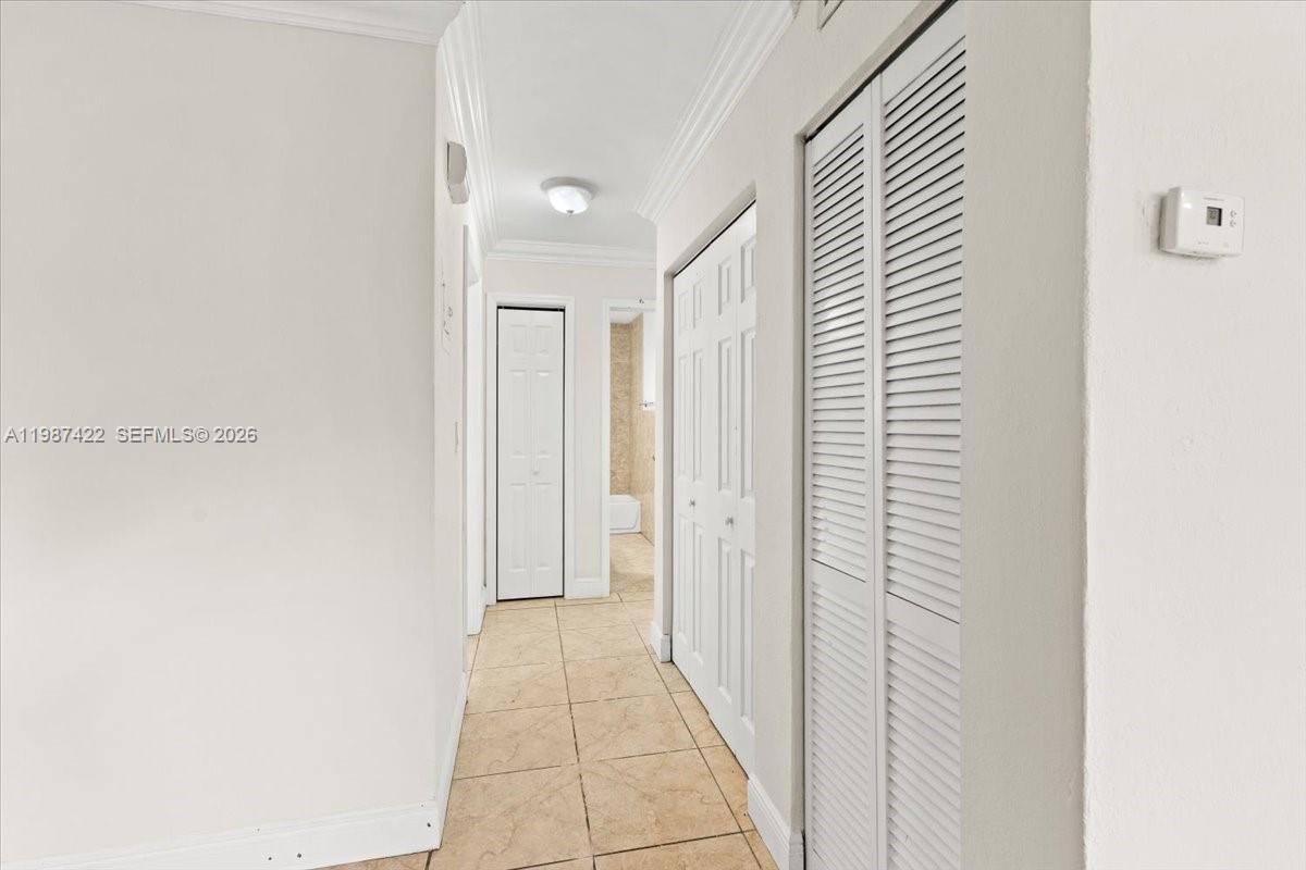 HOLLYWOOD PALMS CONDO - Residential