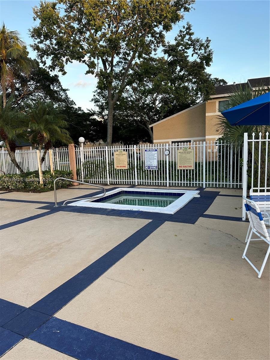 PALMS OF PEMBROKE CONDO - Residential