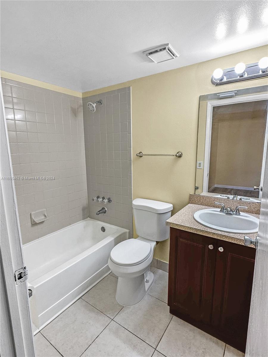 PALMS OF PEMBROKE CONDO - Residential