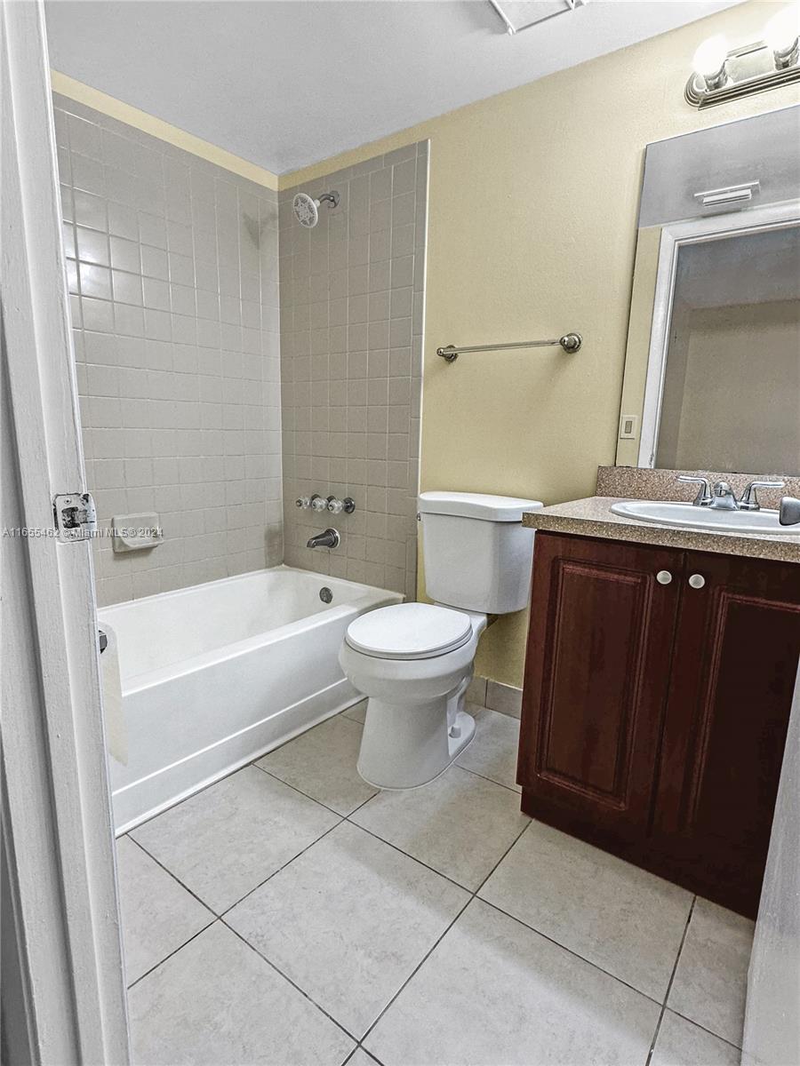PALMS OF PEMBROKE CONDO - Residential