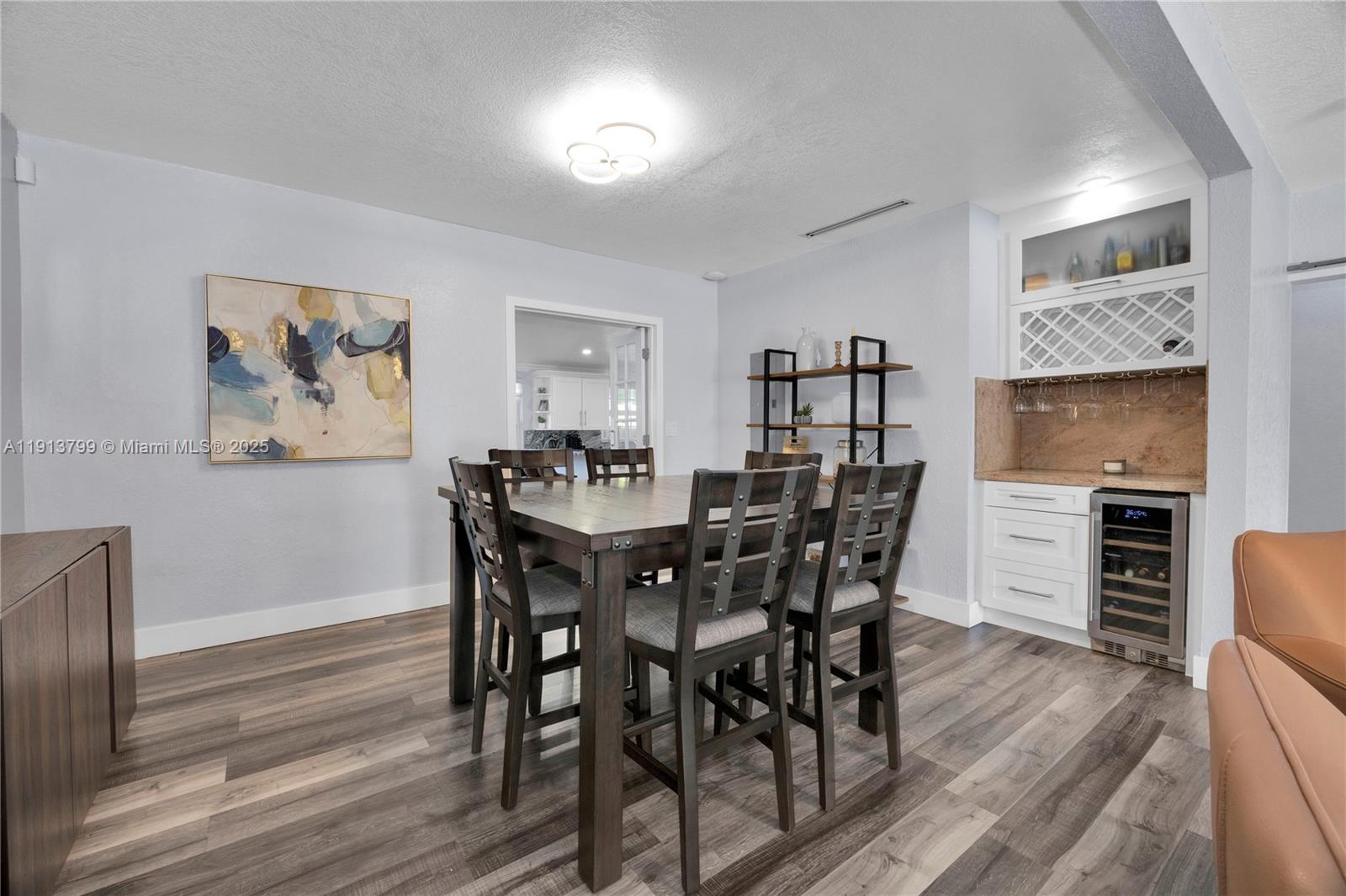 LE JEUNE PLACE - Residential Income