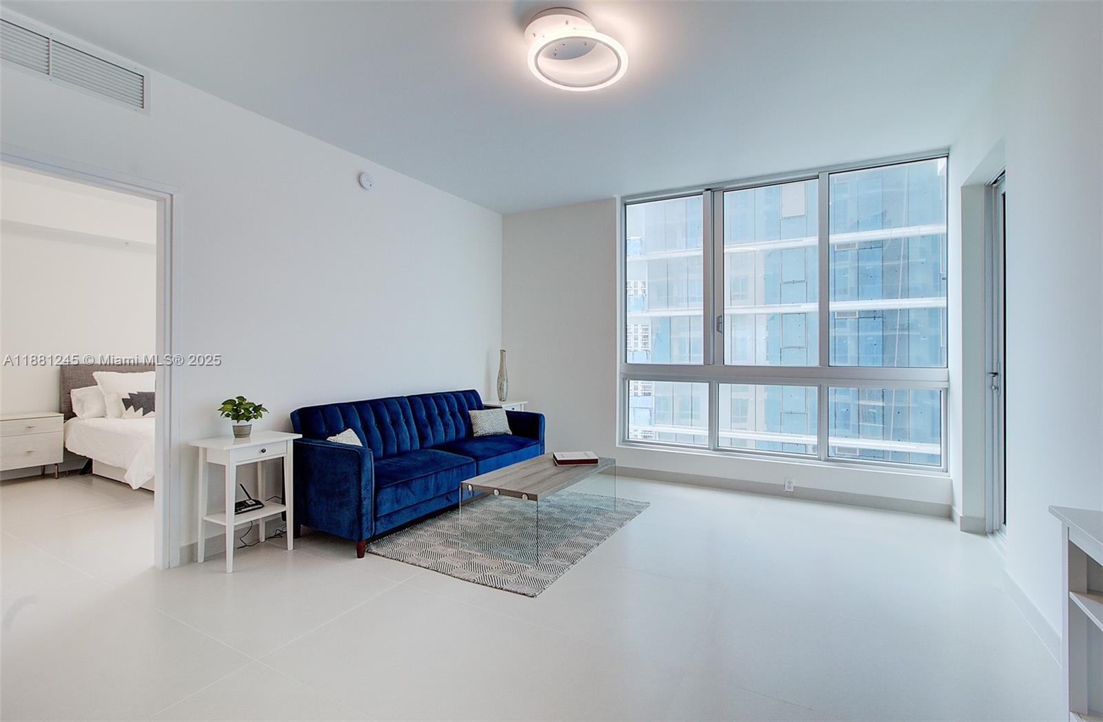 MET 1 CONDO - Residential Lease