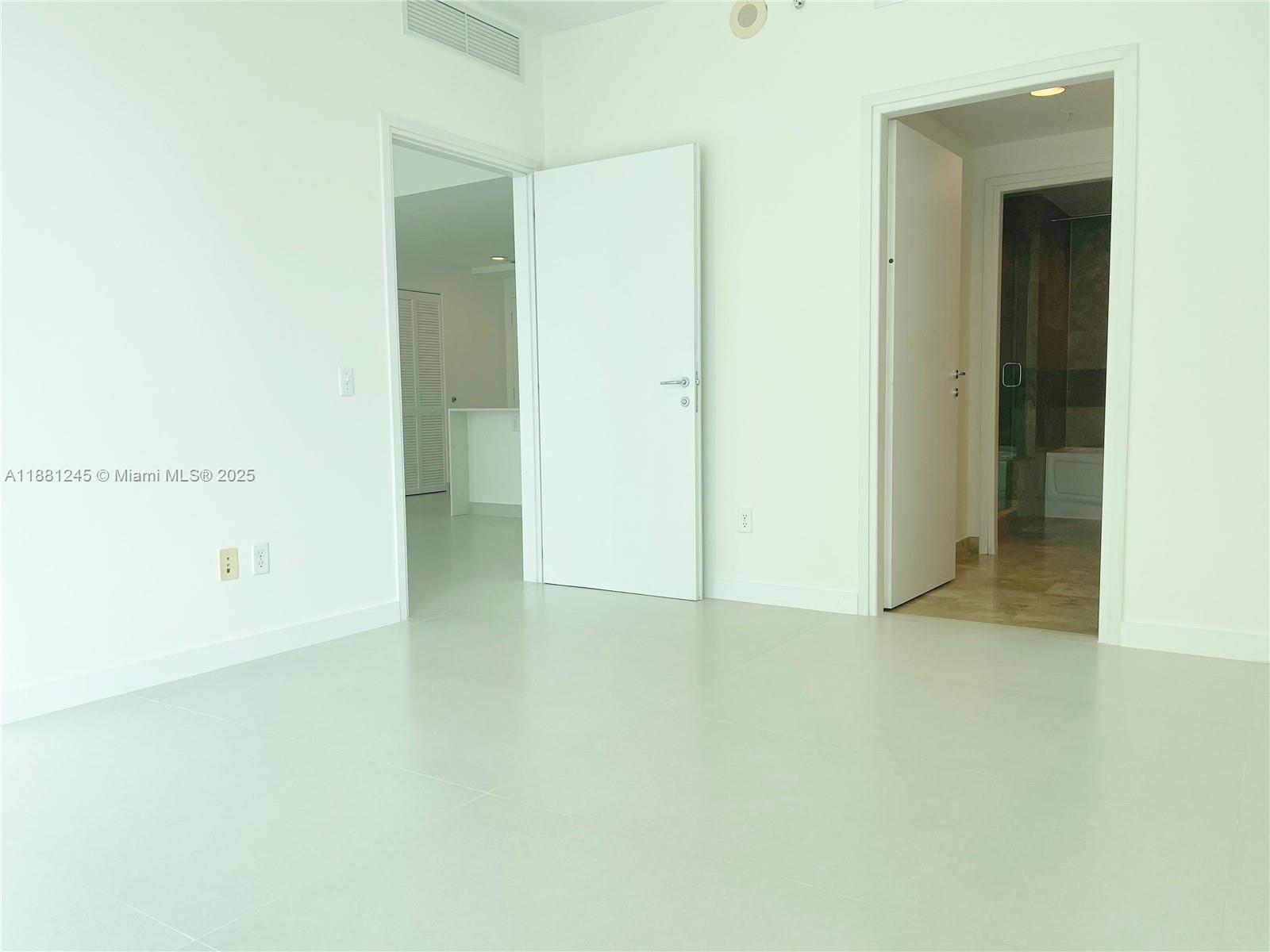 MET 1 CONDO - Residential Lease