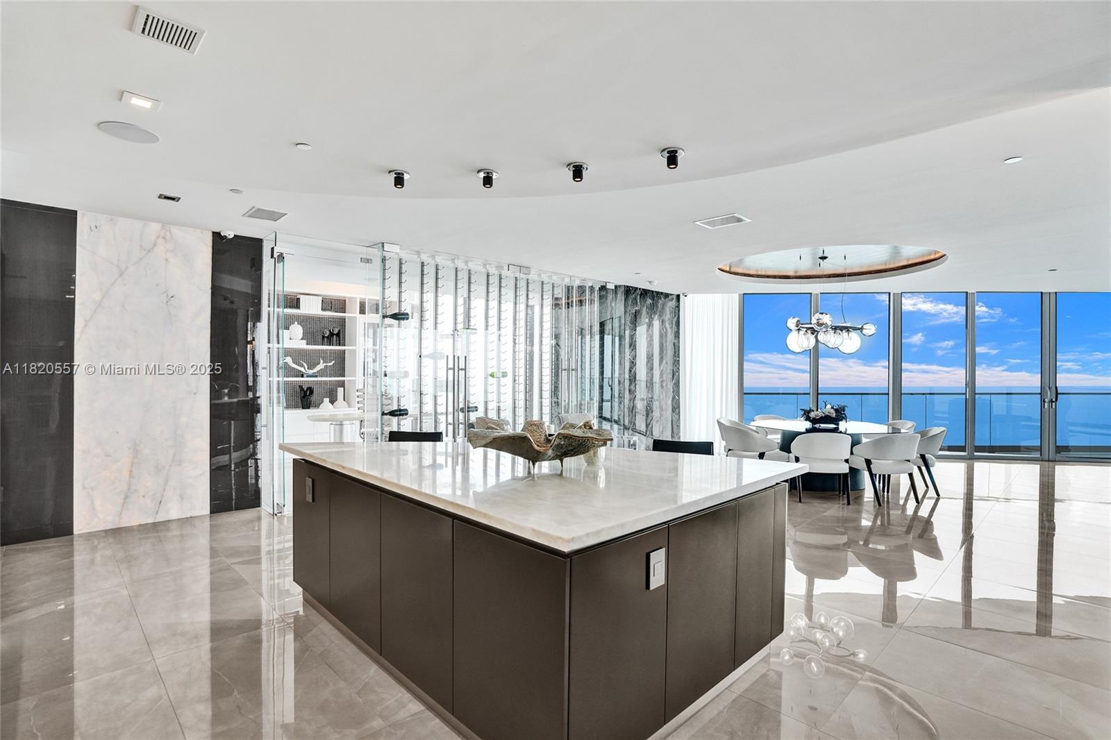 18975 Collins Ave 5000 + Cabana #22