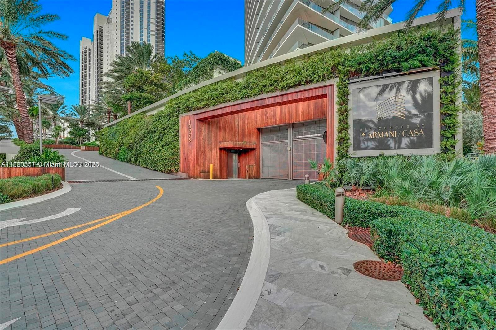 18975 Collins Ave 5000 + Cabana #22