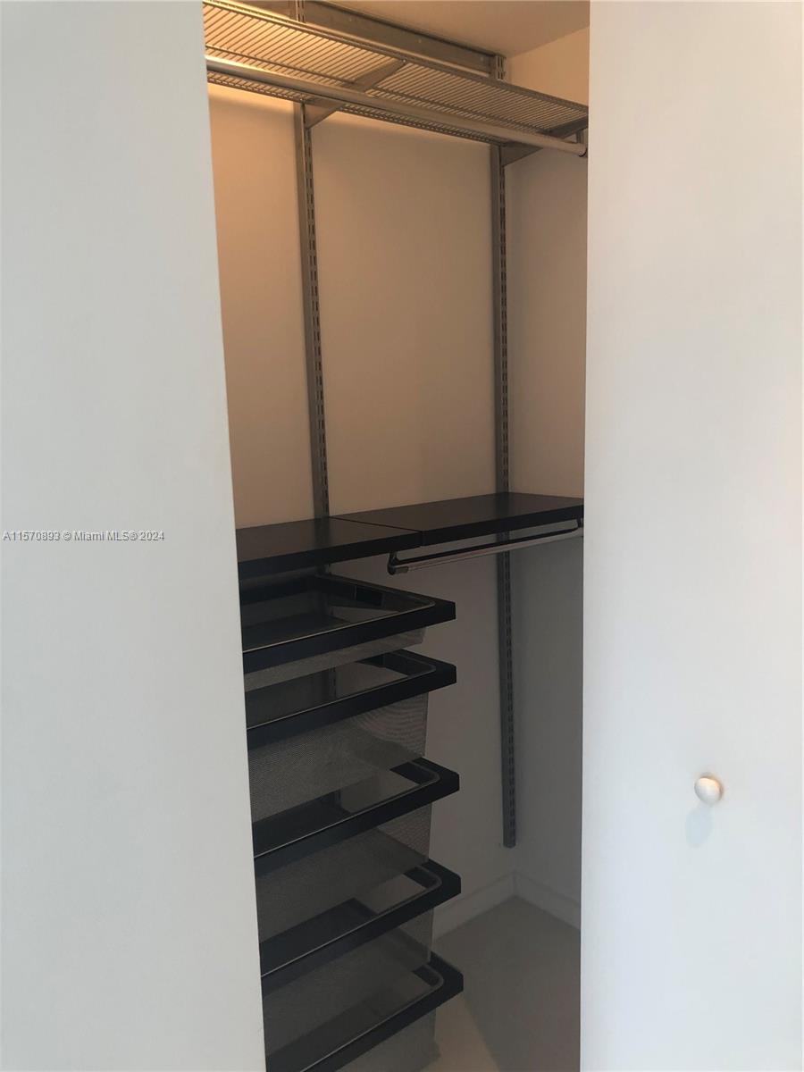 5252 paseo condo - Residential