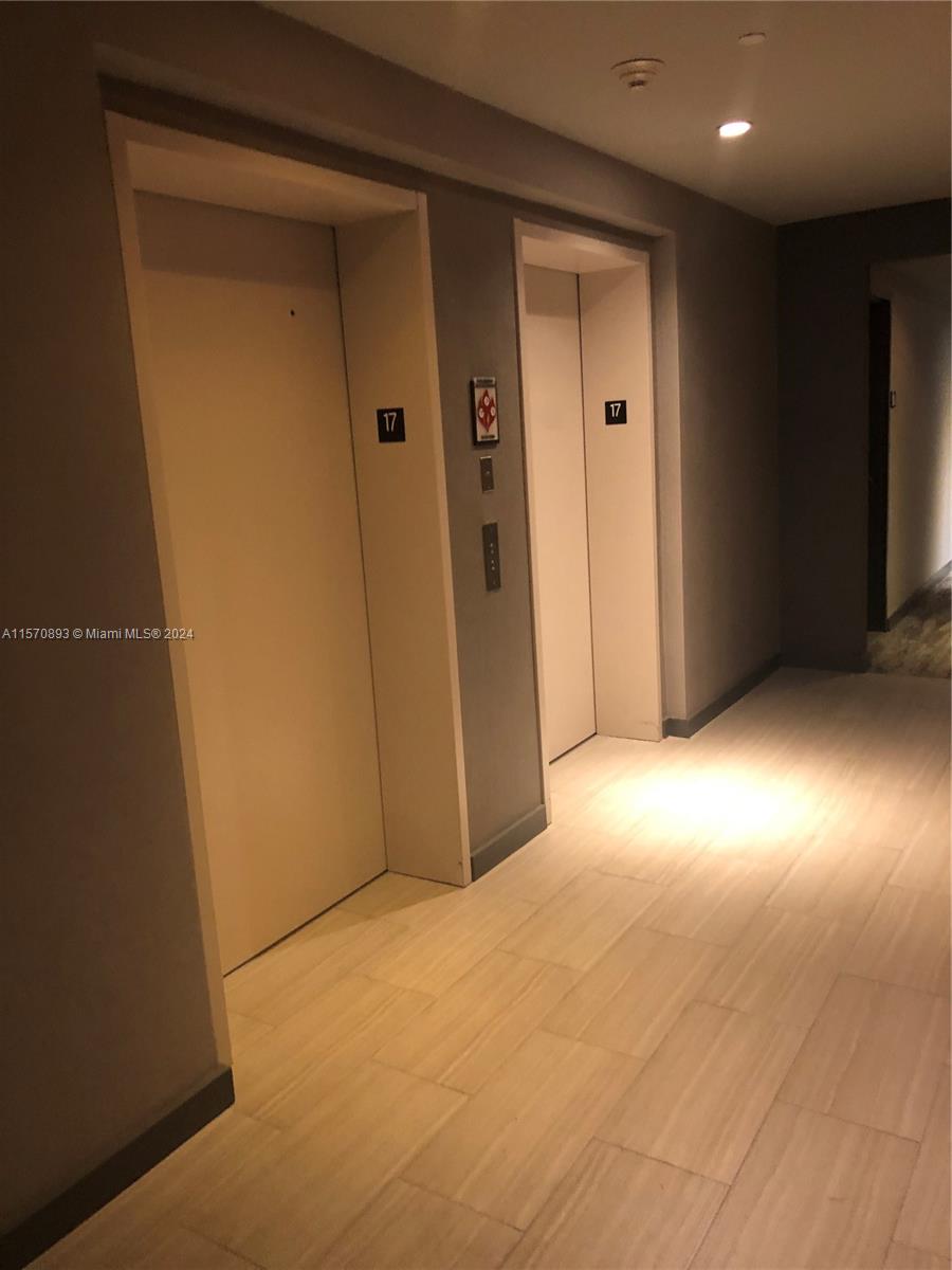 5252 paseo condo - Residential