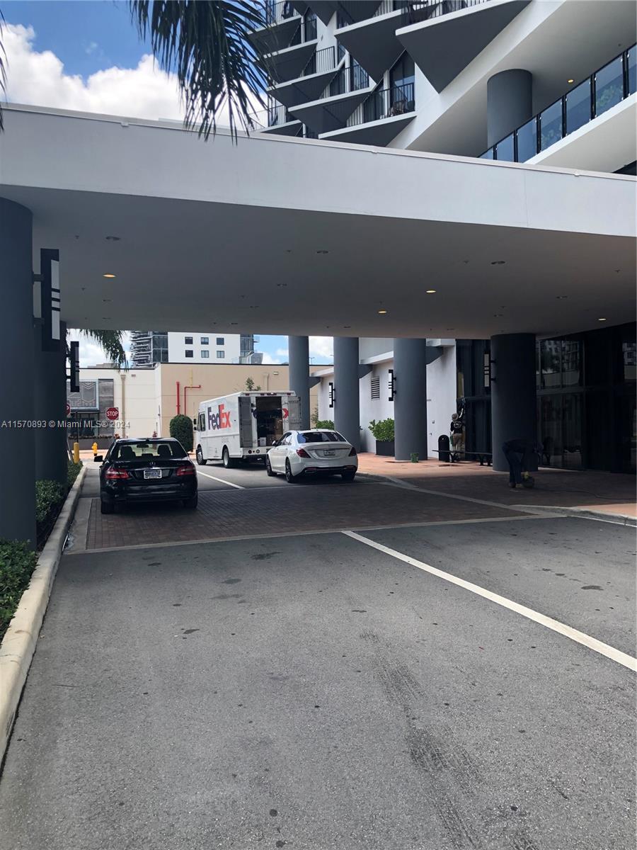 5252 paseo condo - Residential