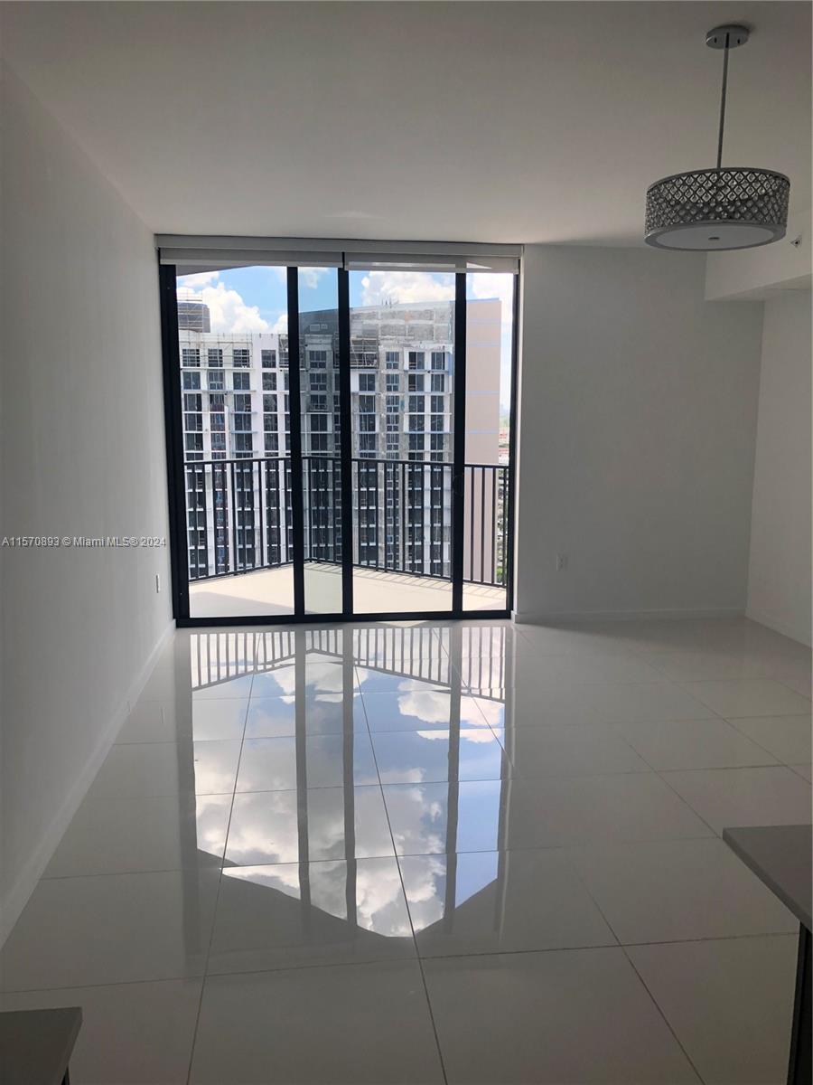 5252 paseo condo - Residential