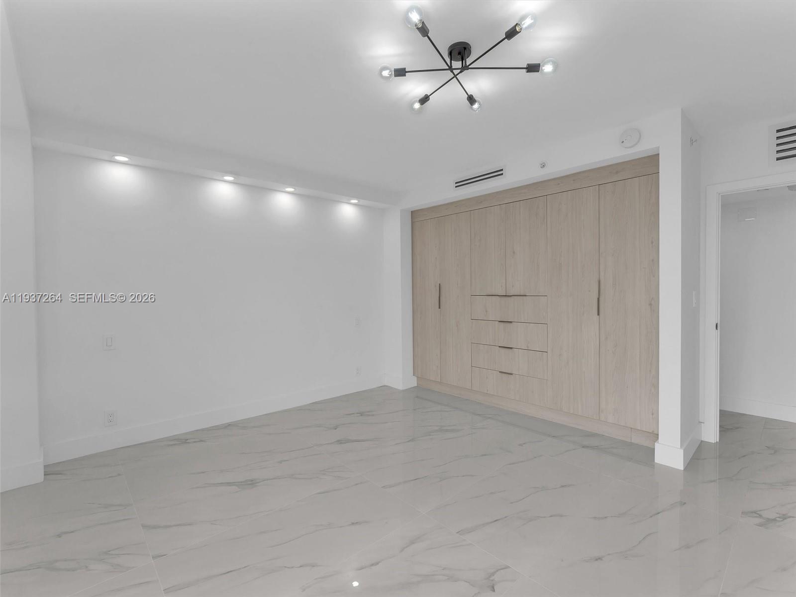 TURNBERRY ISLE CONDO - Residential