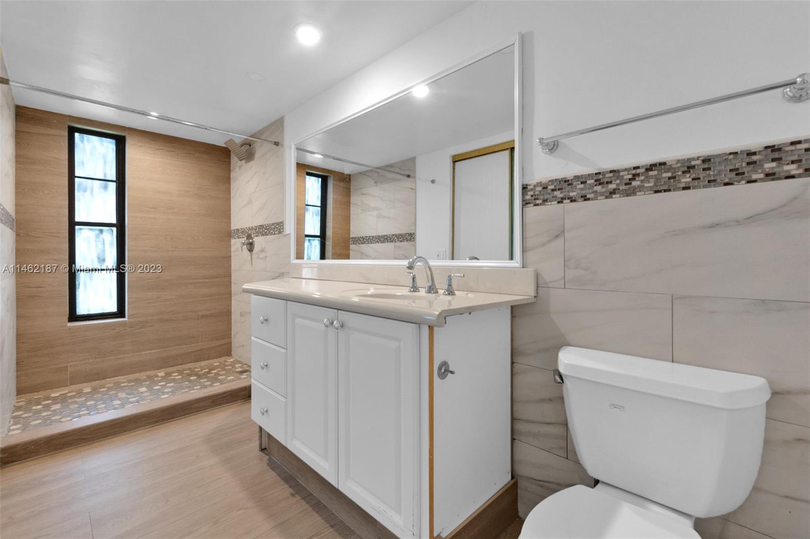ISLE OF SANDALFOOT CONDO - Residential Lease