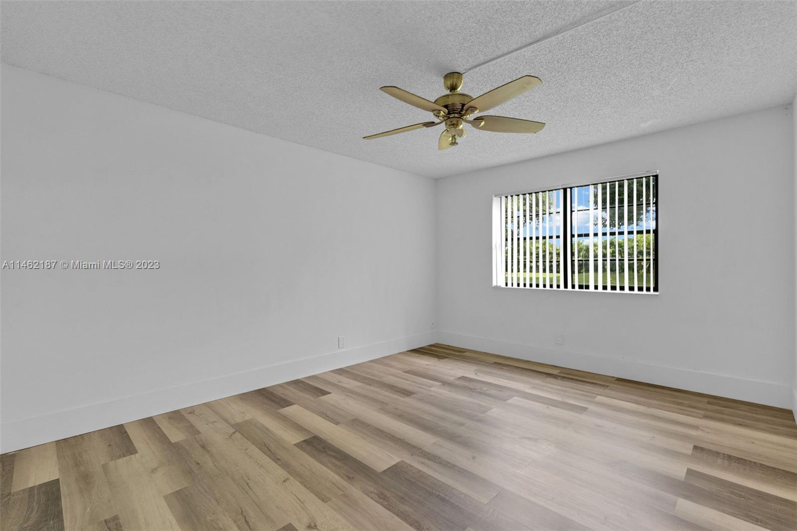 ISLE OF SANDALFOOT CONDO - Residential Lease