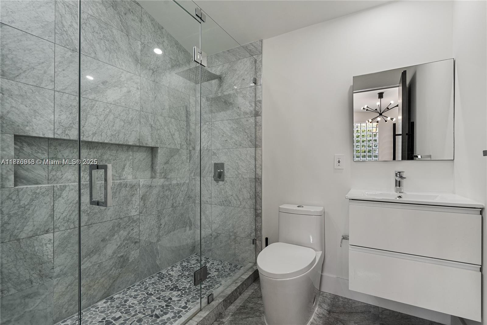 LA GORCE GOLF SUB PB 14-43 - Residential