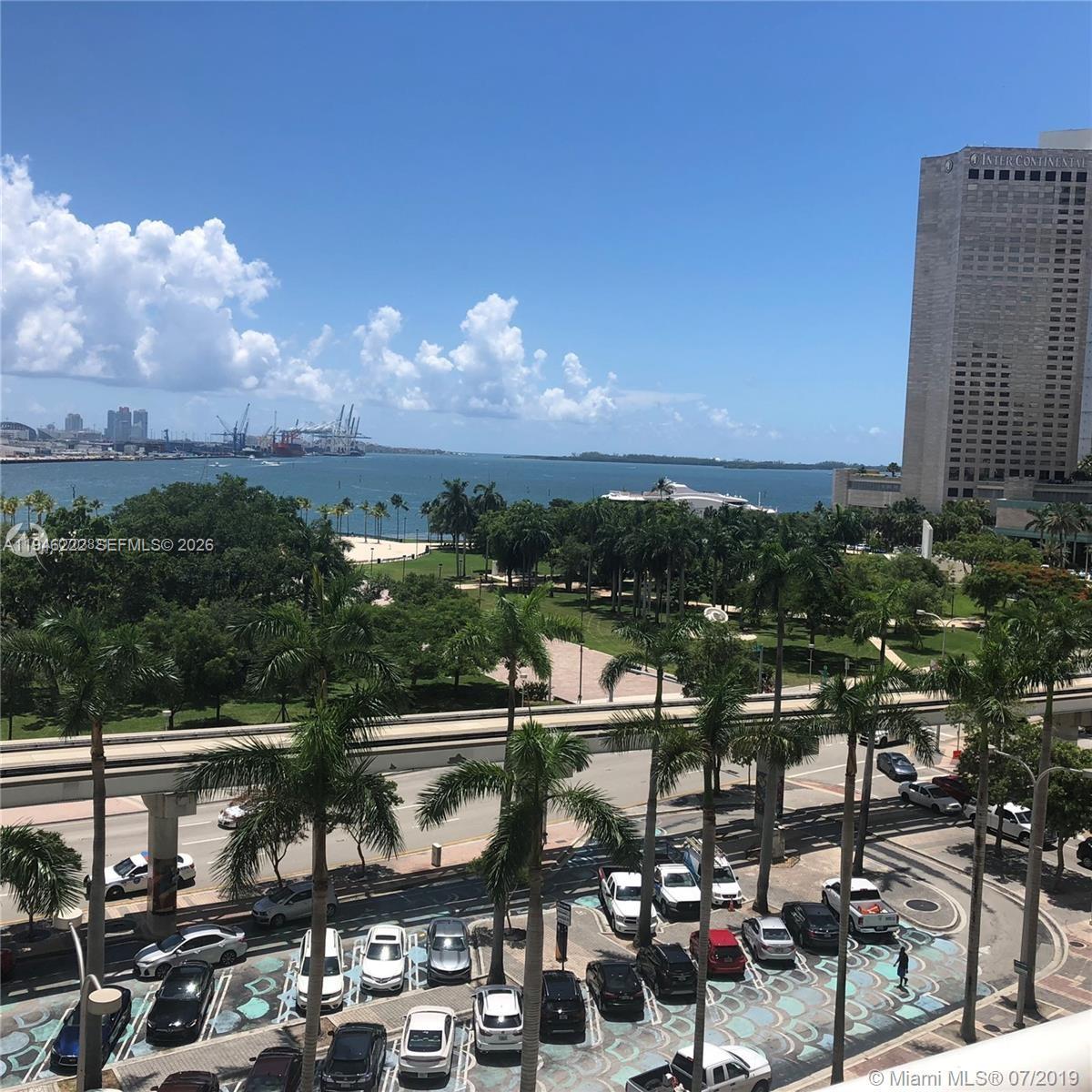 50 BISCAYNE CONDO - Residential
