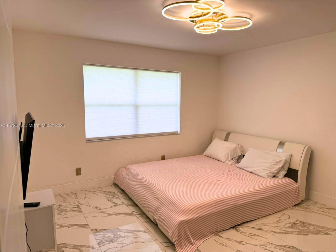 CENTRAL GOLF SEC OF HOLLY - Residential Lease