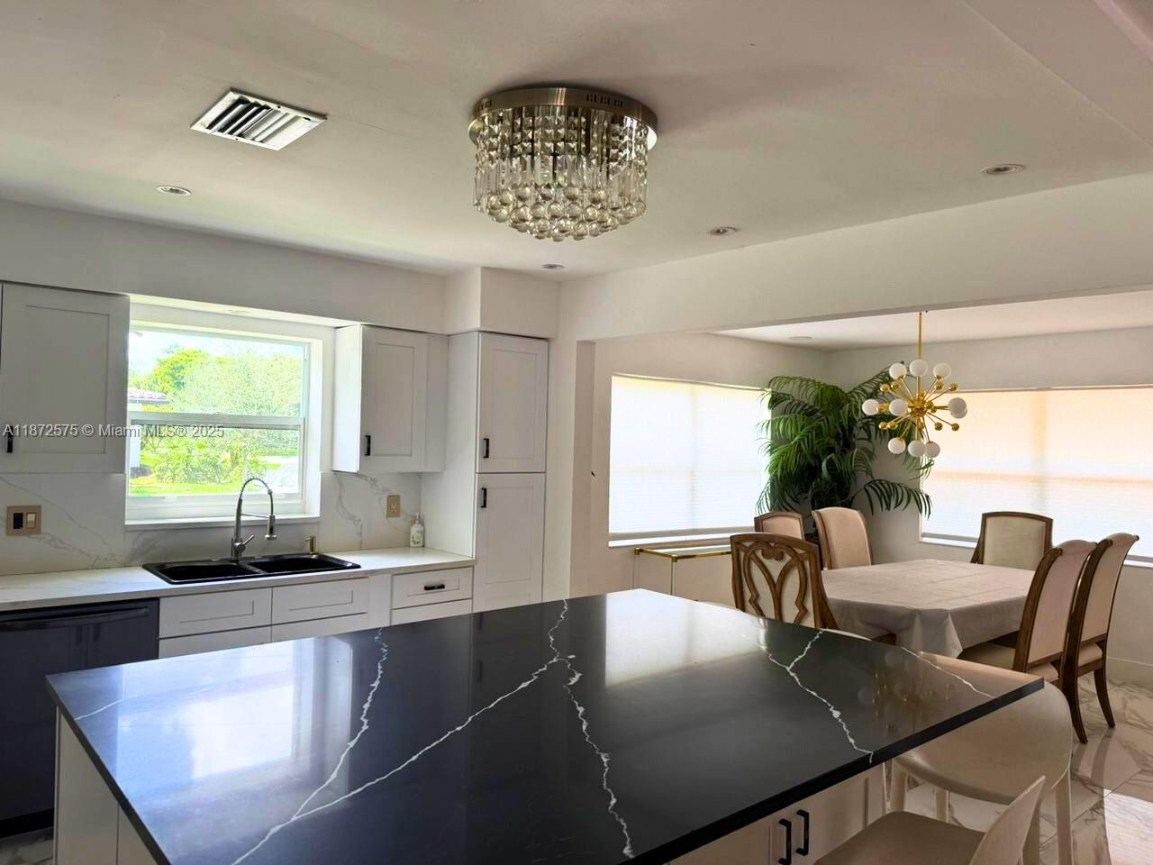 CENTRAL GOLF SEC OF HOLLY - Residential Lease