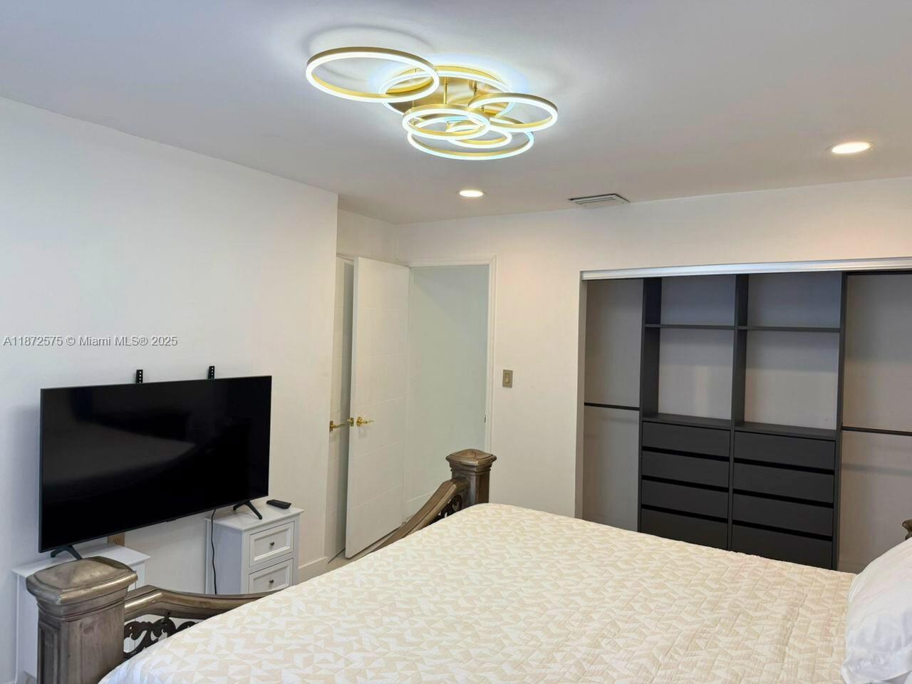 CENTRAL GOLF SEC OF HOLLY - Residential Lease