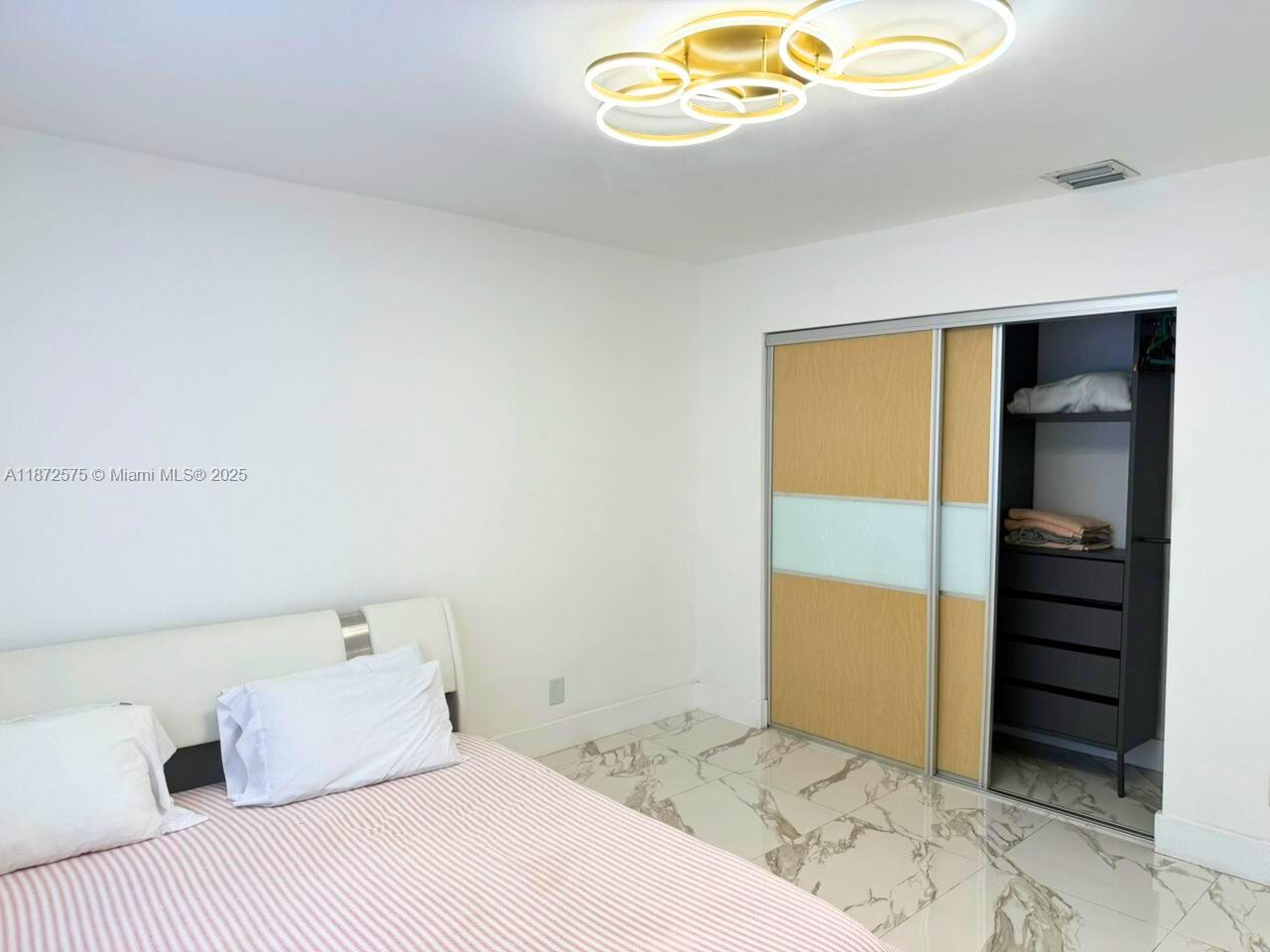 CENTRAL GOLF SEC OF HOLLY - Residential Lease