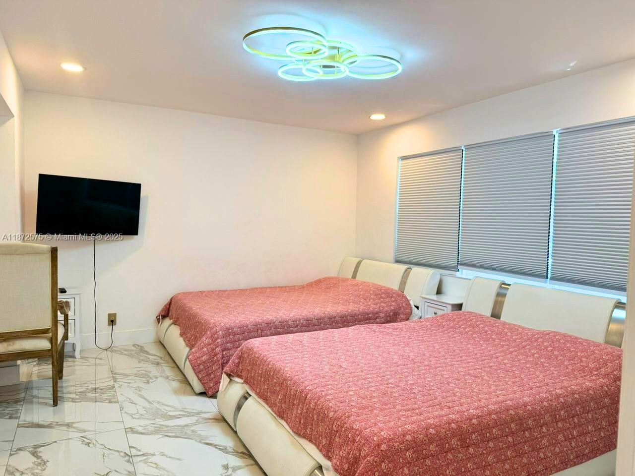 CENTRAL GOLF SEC OF HOLLY - Residential Lease