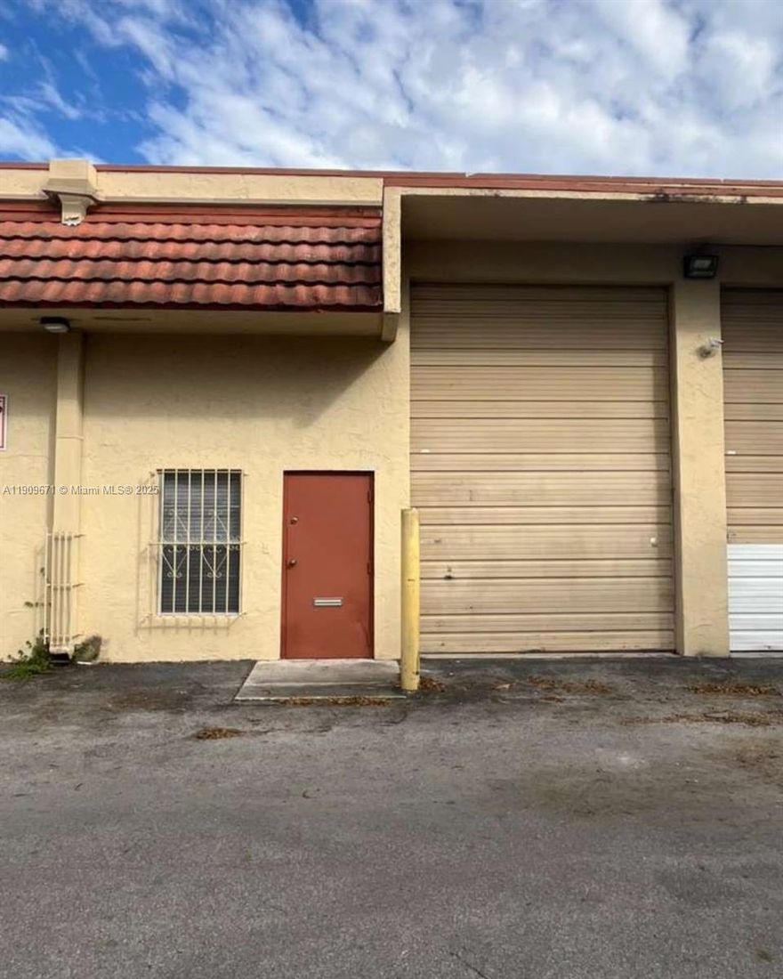 Exceptional space now available in the heart of Doral — ready for immediate move-in! This spacious 1,655 SqFt warehouse delivers the perfect blend of strategic location, functionality, and business potential. It offers 225 SqFt of office and storage area, ideal for managing operations, showcasing products, or running a logistics hub. Includes a walk-in cooler, perfect for businesses requiring refrigeration or temperature control.With private parking and direct access to major highways, your business will operate efficiently and stay well-connected. A versatile, modern property ready for your next chapter of growth — don’t miss this chance to establish your brand in one of Doral’s most thriving commercial zones!