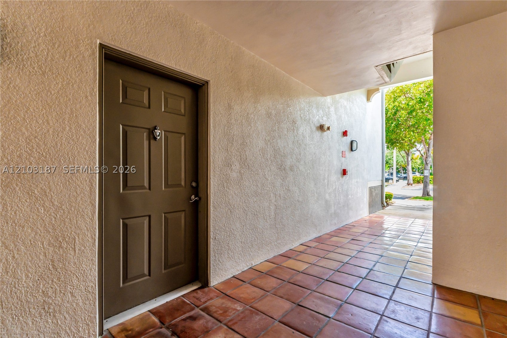 6841 SW 44th St 111