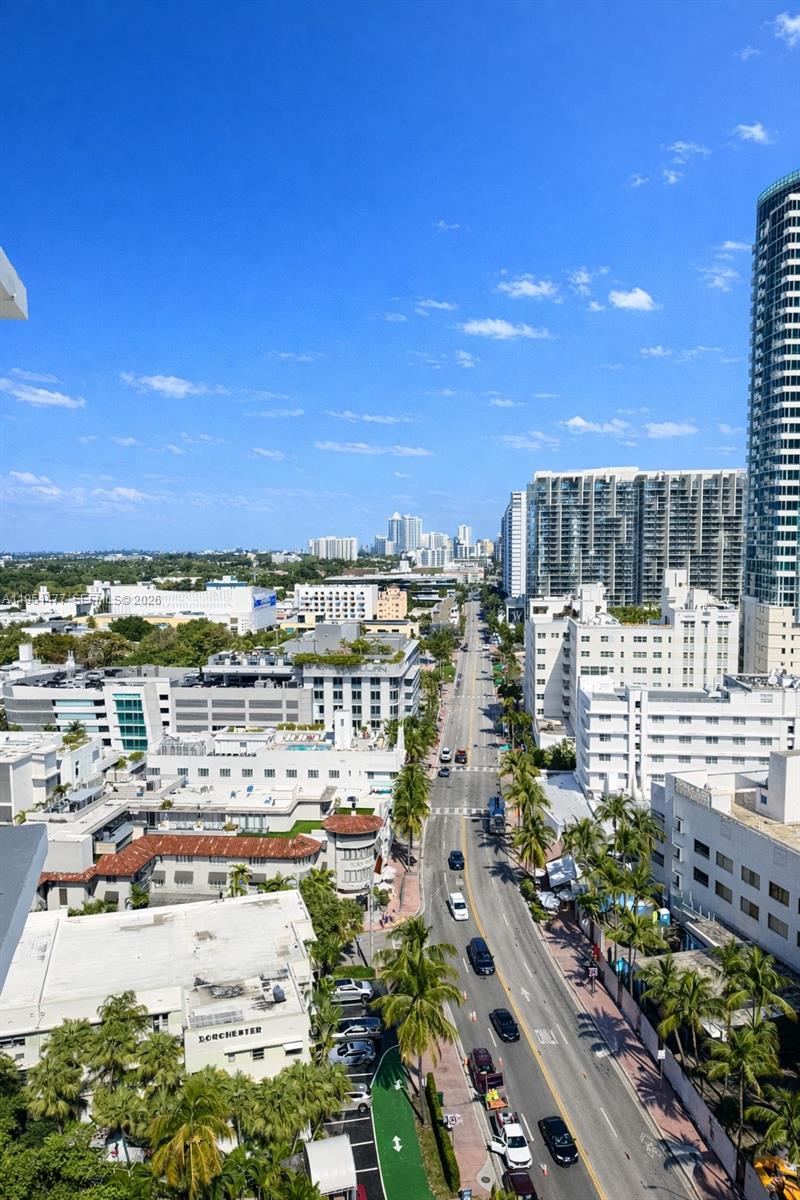 1800 Collins Ave 19G