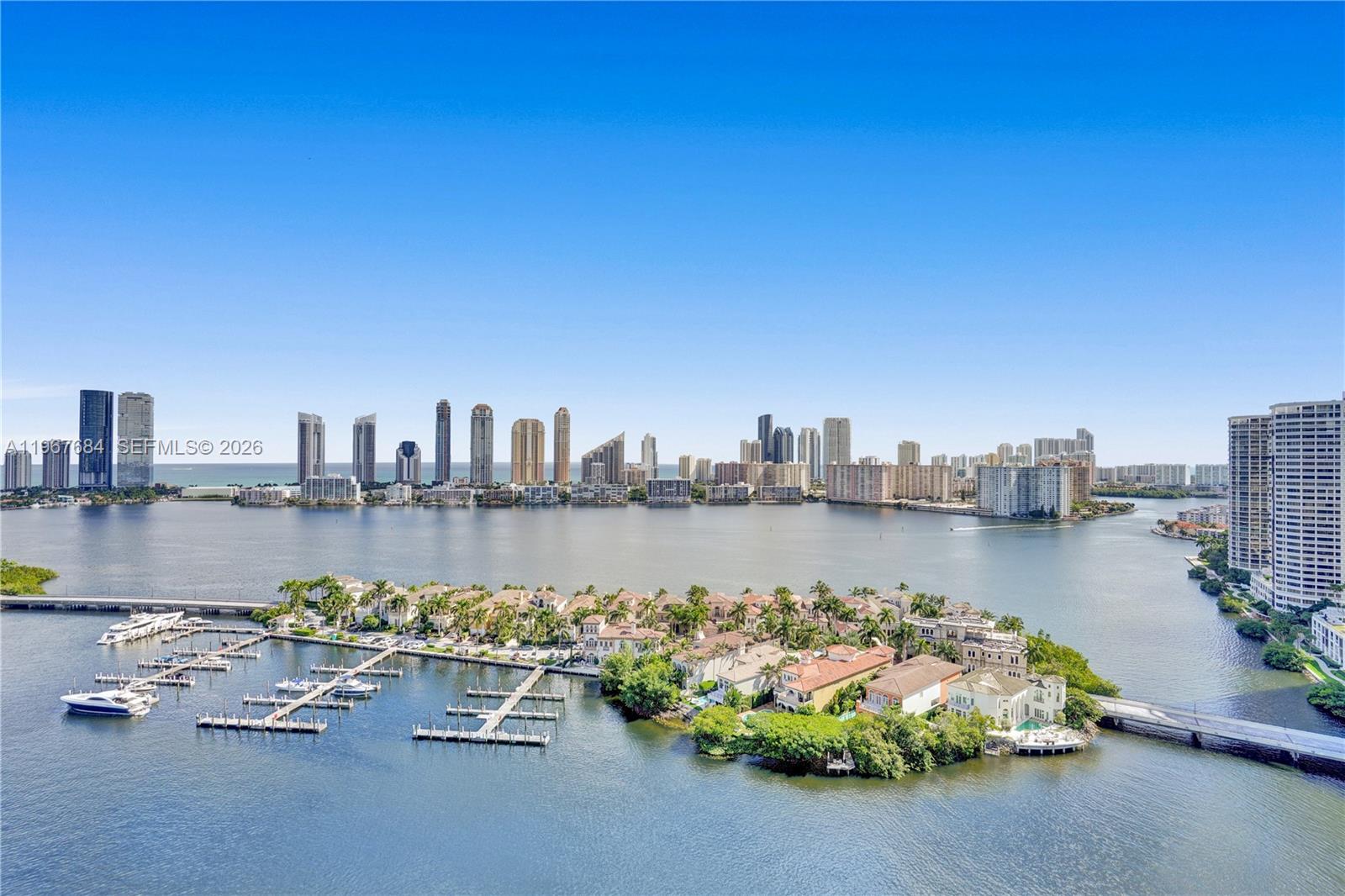 7000 Island Blvd 2404