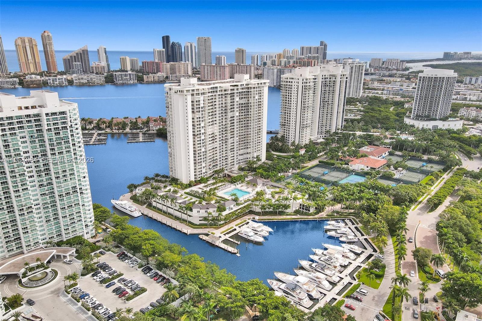 7000 Island Blvd 2404