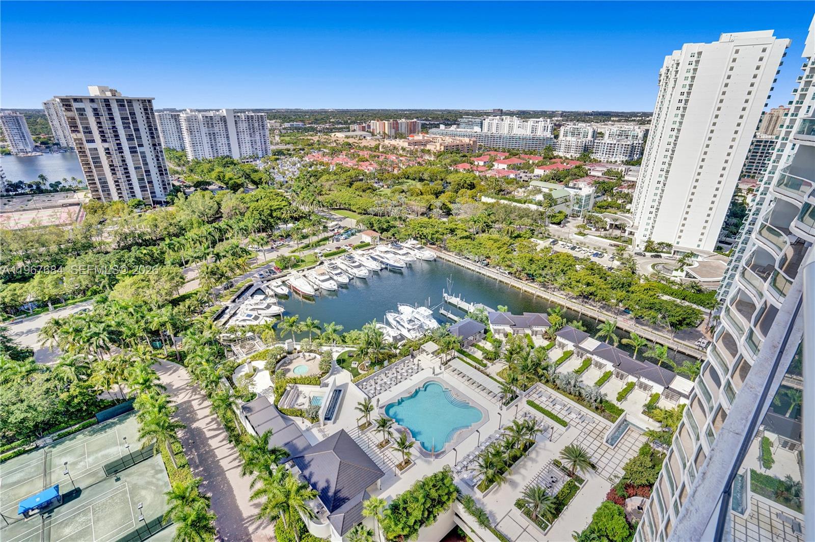 7000 Williams Island. - Residential