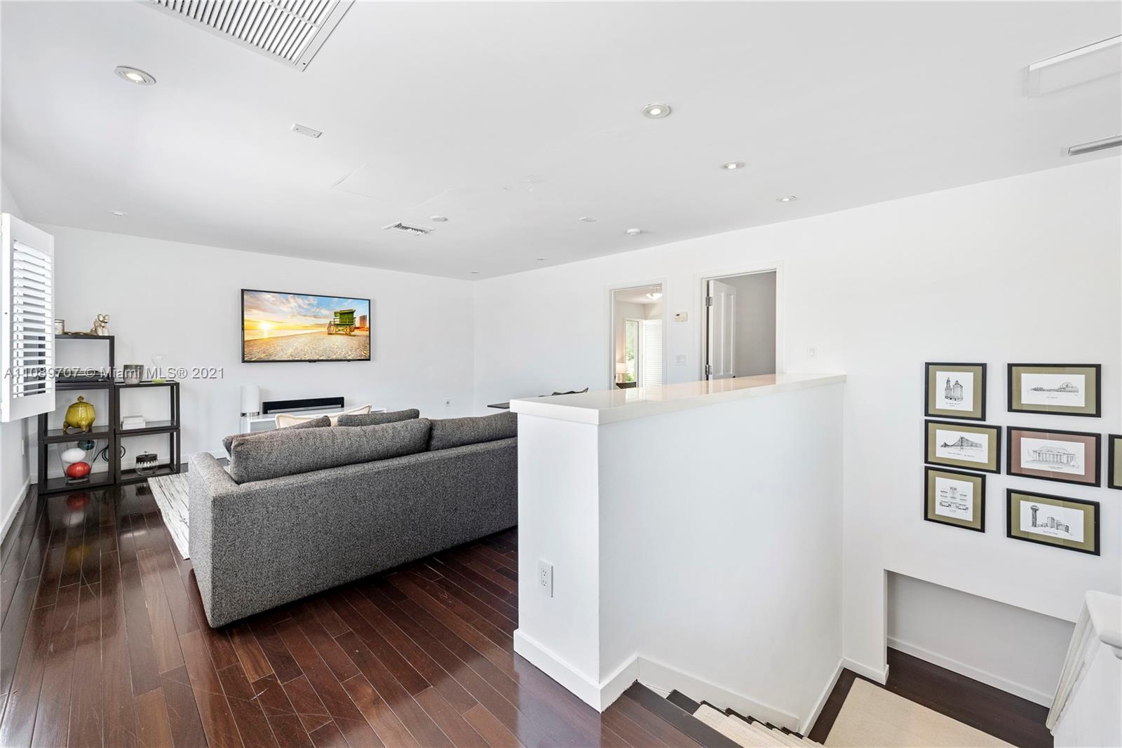 Cape Fla Sec 01 - Residential