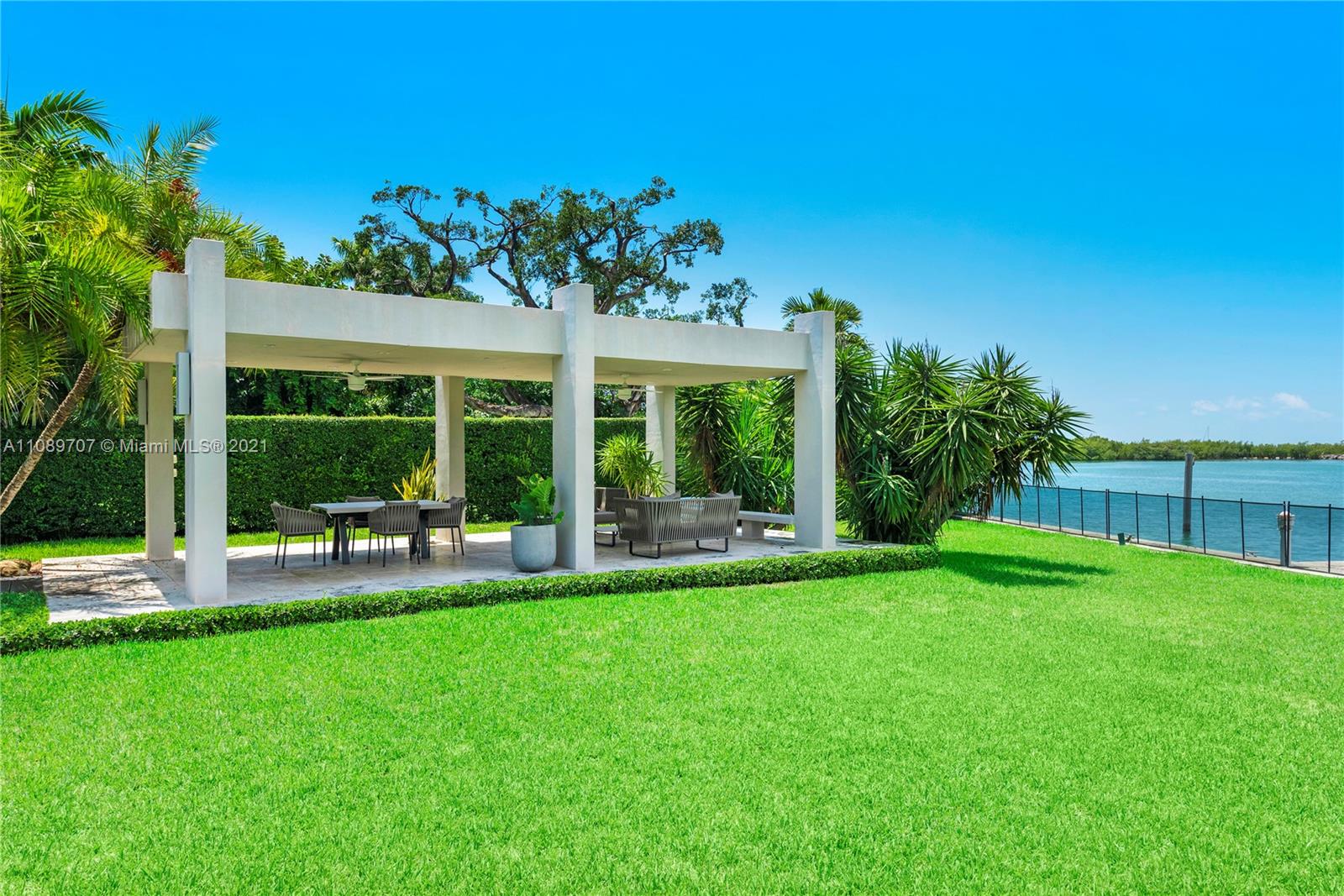 Cape Fla Sec 01 - Residential