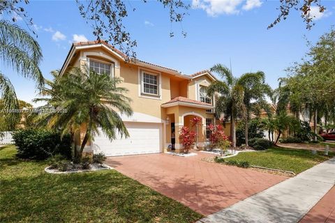 13833 NW 22nd St Sunrise FL 33323