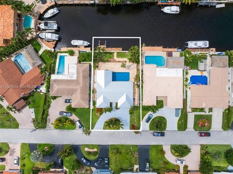 Tiny photo for 620 SE 11th St, Pompano Beach, FL 33060 (MLS # A12026623)
