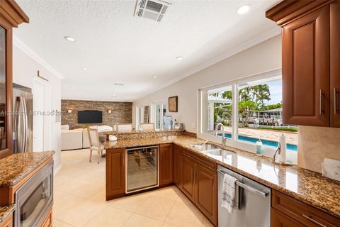 Tiny photo for 620 SE 11th St, Pompano Beach, FL 33060 (MLS # A12026623)