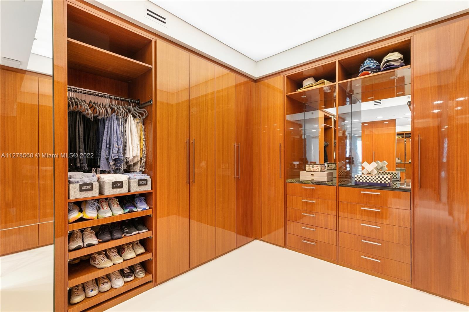 BAL HARBOUR CENTER CONDO - Residential