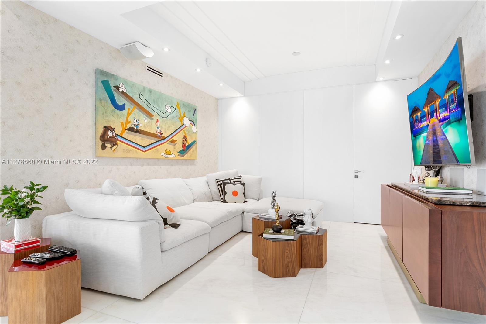 BAL HARBOUR CENTER CONDO - Residential