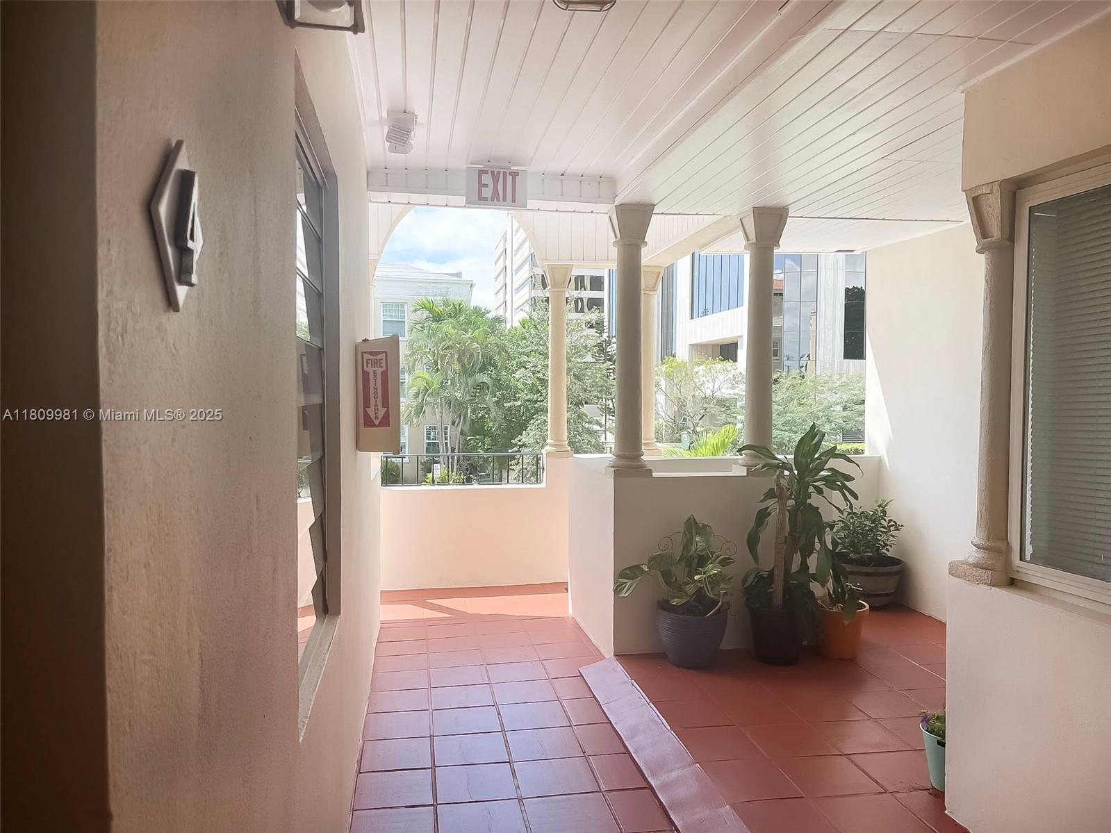 Rental Property at Address Not Disclosed, Coral Gables, Broward County, Florida - Bedrooms: 1 
Bathrooms: 1  - $1,950 MO.