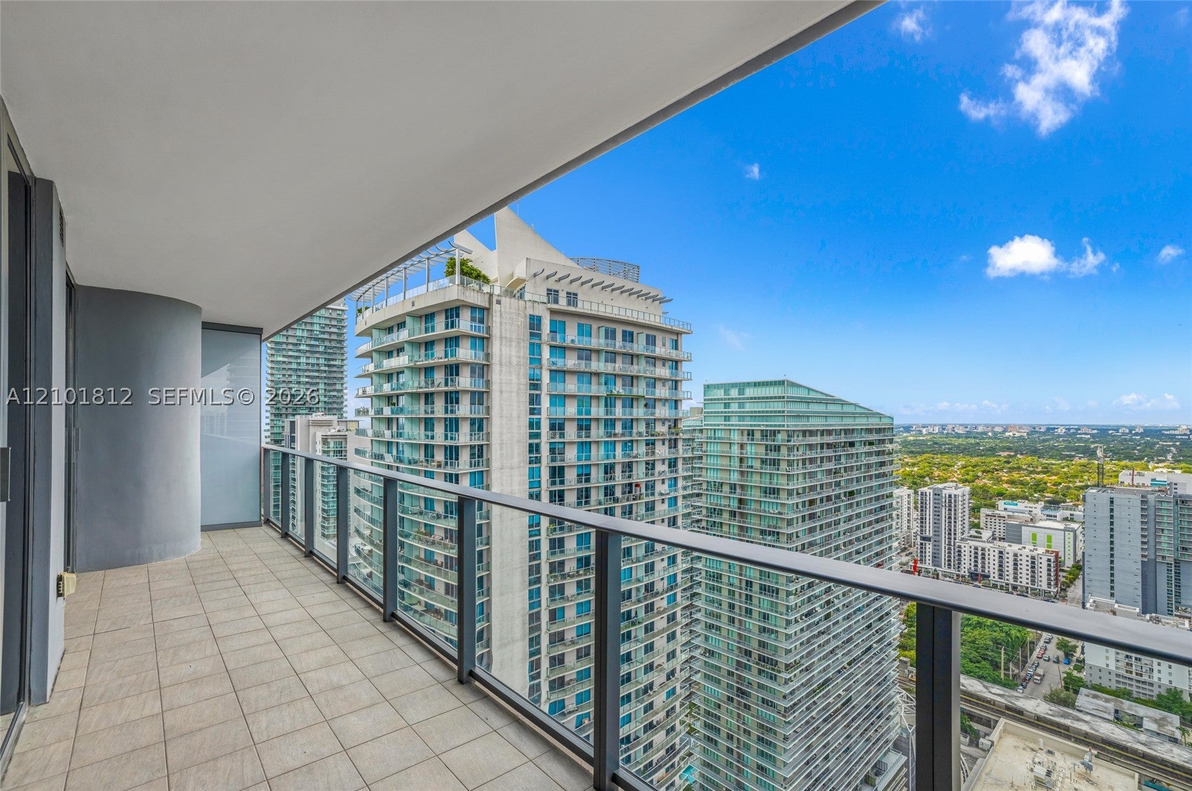1000 Brickell Plz 3904