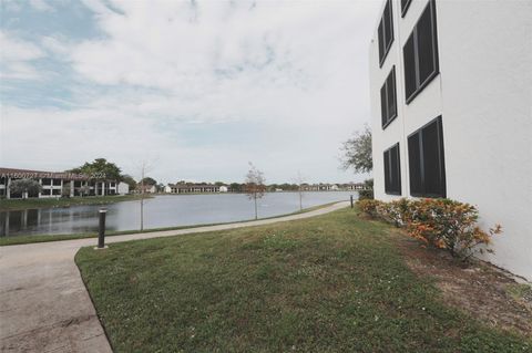 A home in Oakland Park