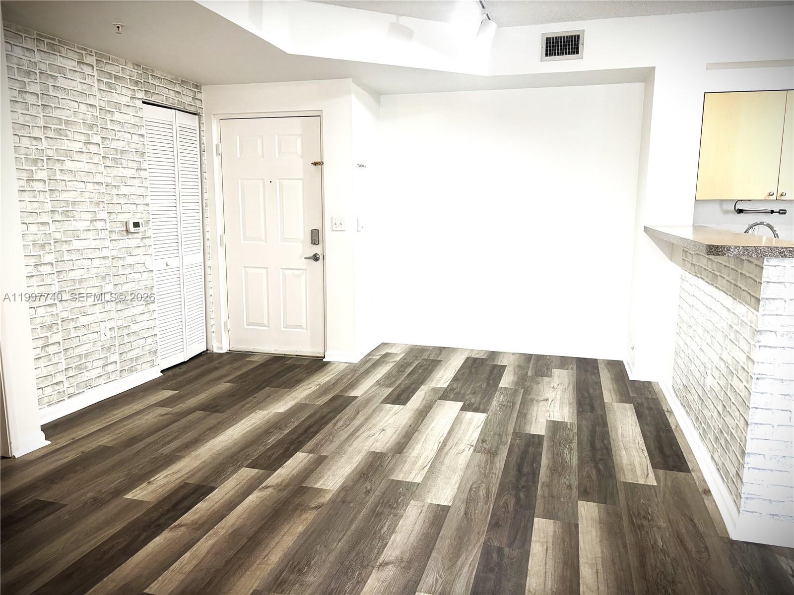 EL-AD NOB HILL CONDO - Residential