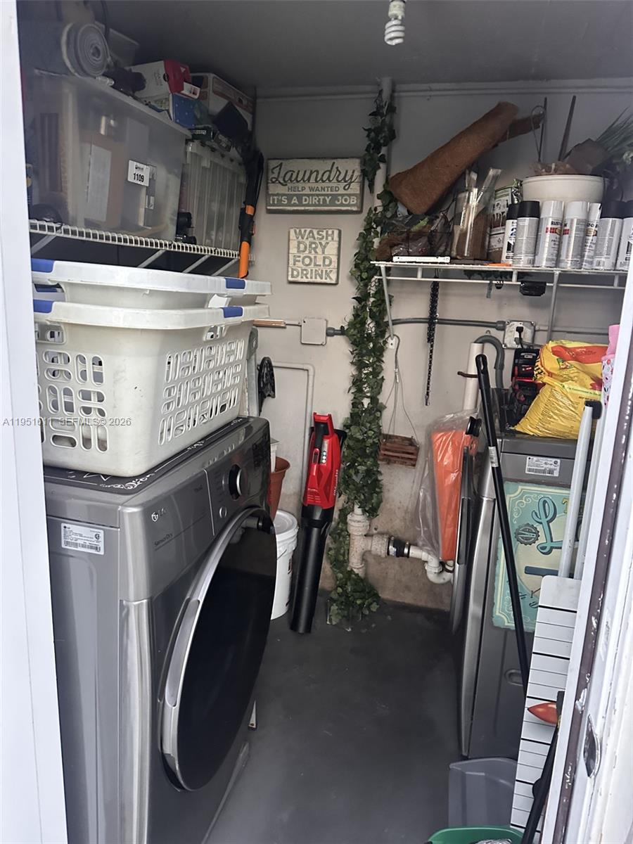 TAMIAMI TRAIL PARK - Residential Income