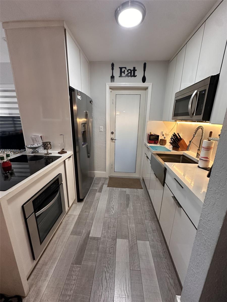 TAMIAMI TRAIL PARK - Residential Income