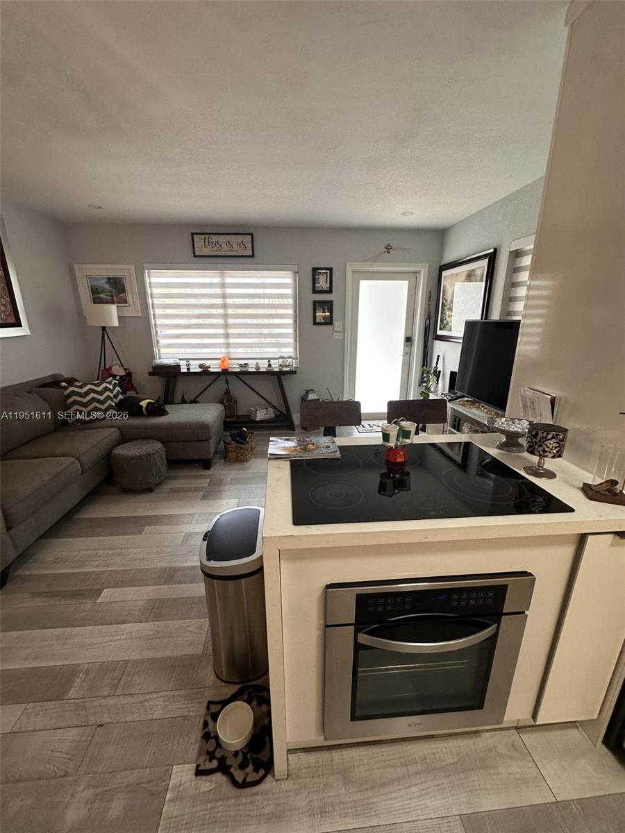 TAMIAMI TRAIL PARK - Residential Income