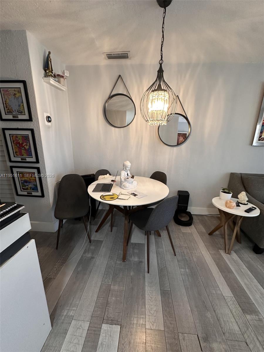 TAMIAMI TRAIL PARK - Residential Income