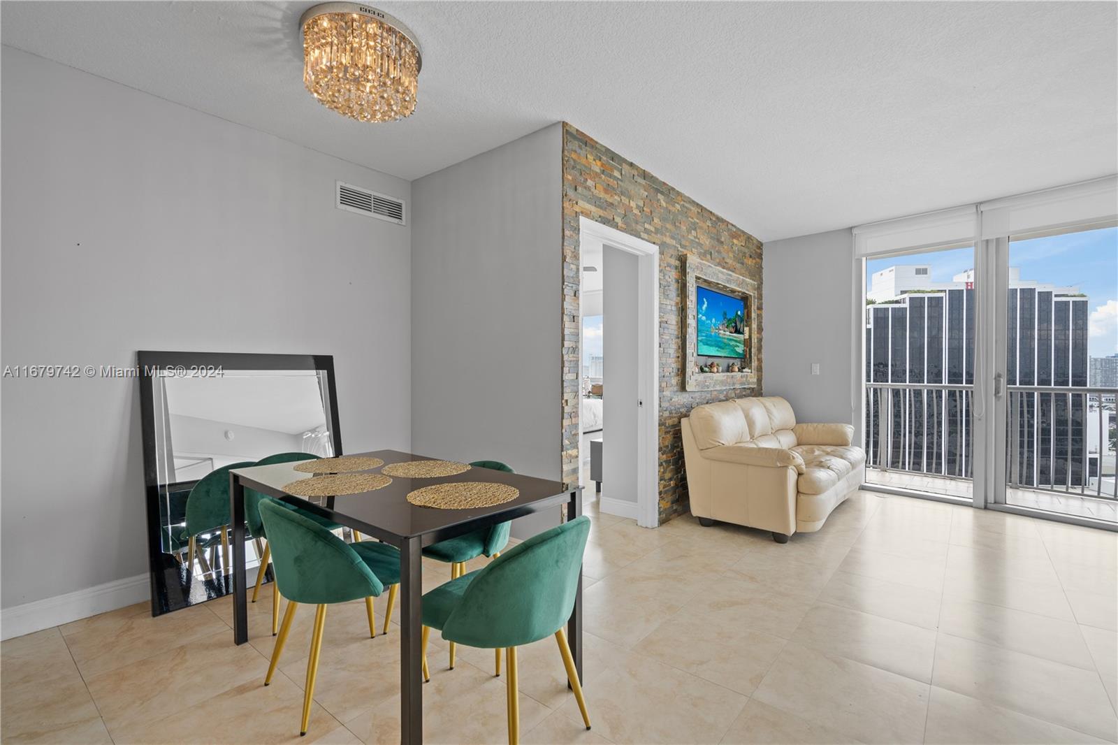 OPERA TOWER CONDO - Residential