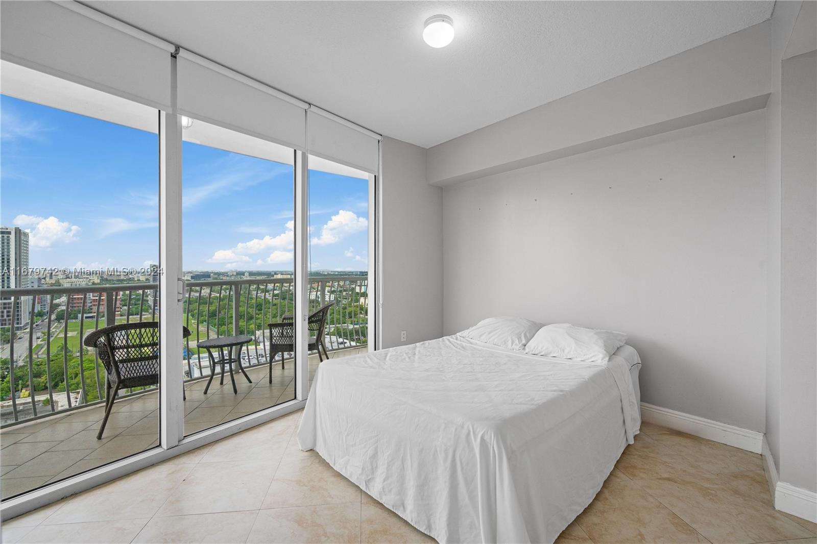 OPERA TOWER CONDO - Residential