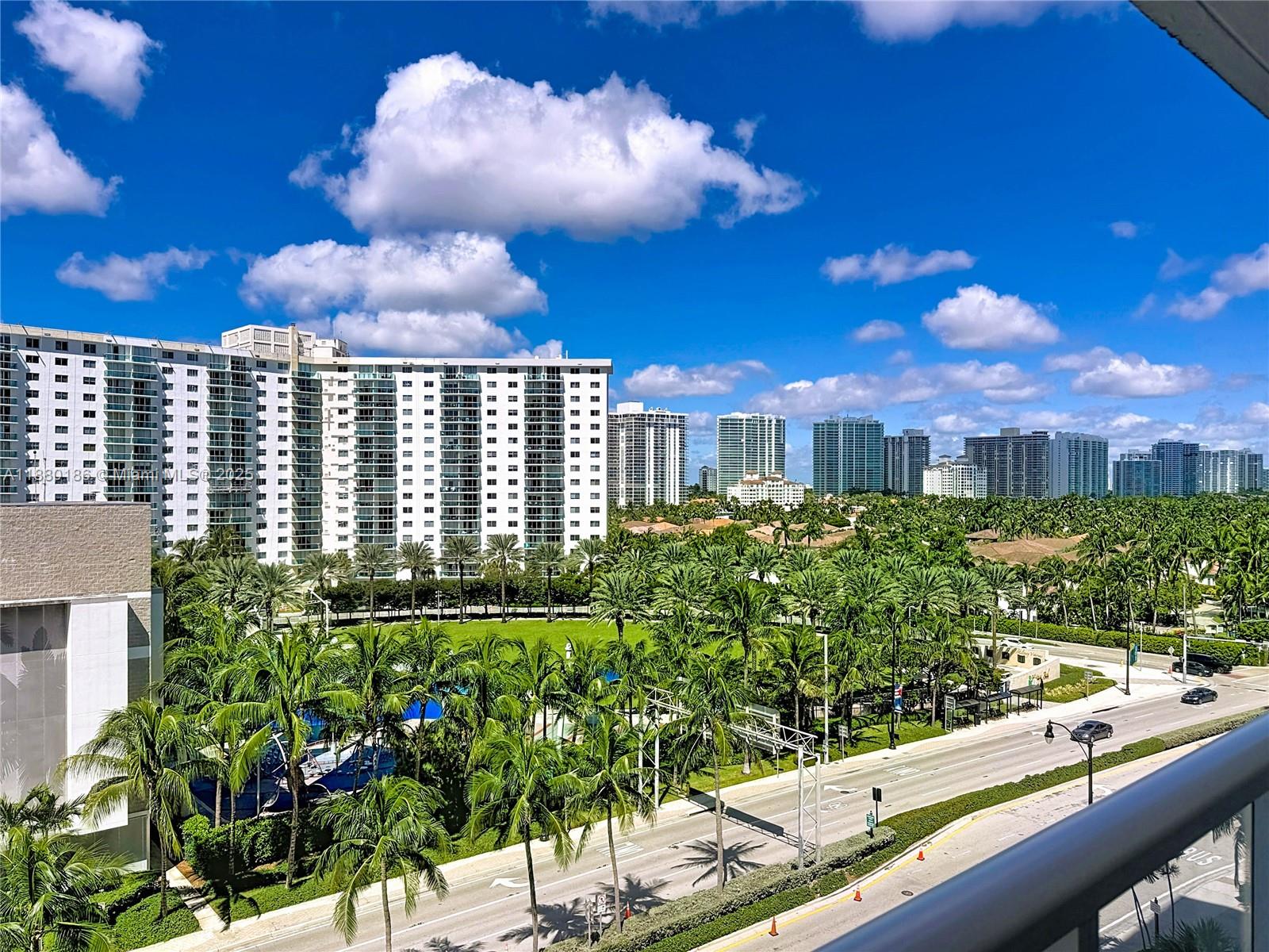 THE AVENTURA BEACH CLUB C - Residential