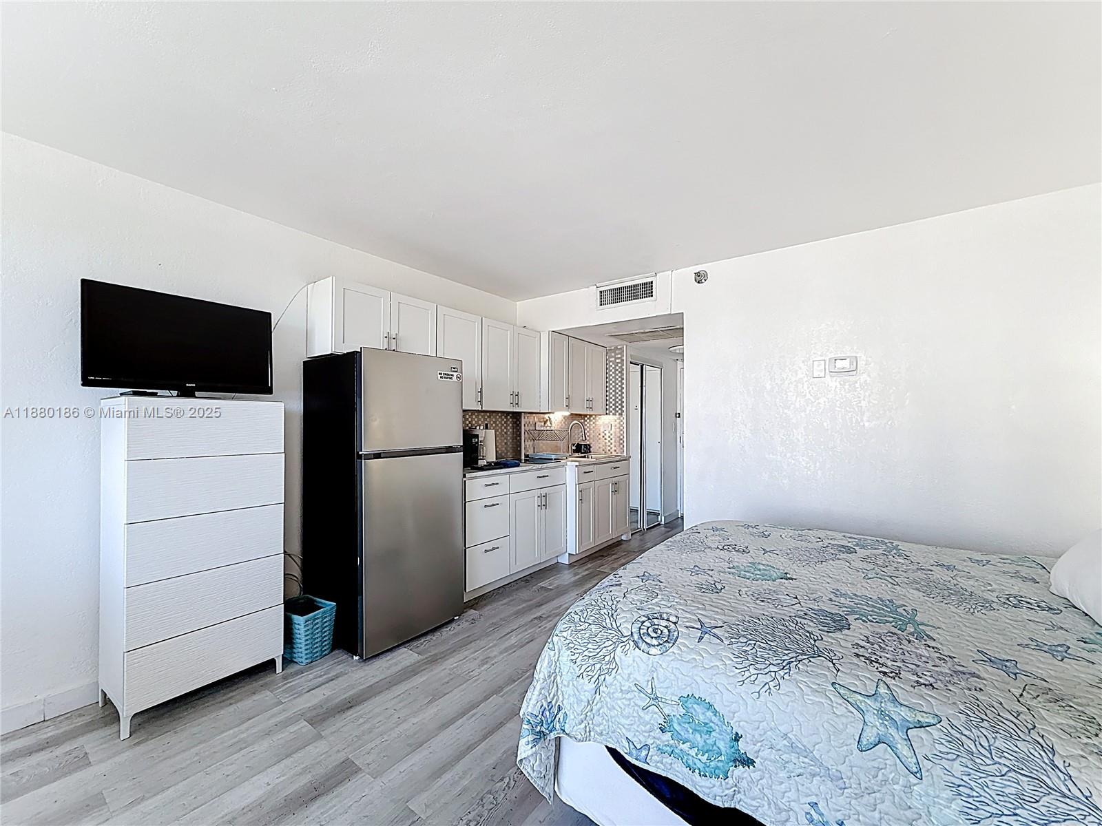 THE AVENTURA BEACH CLUB C - Residential